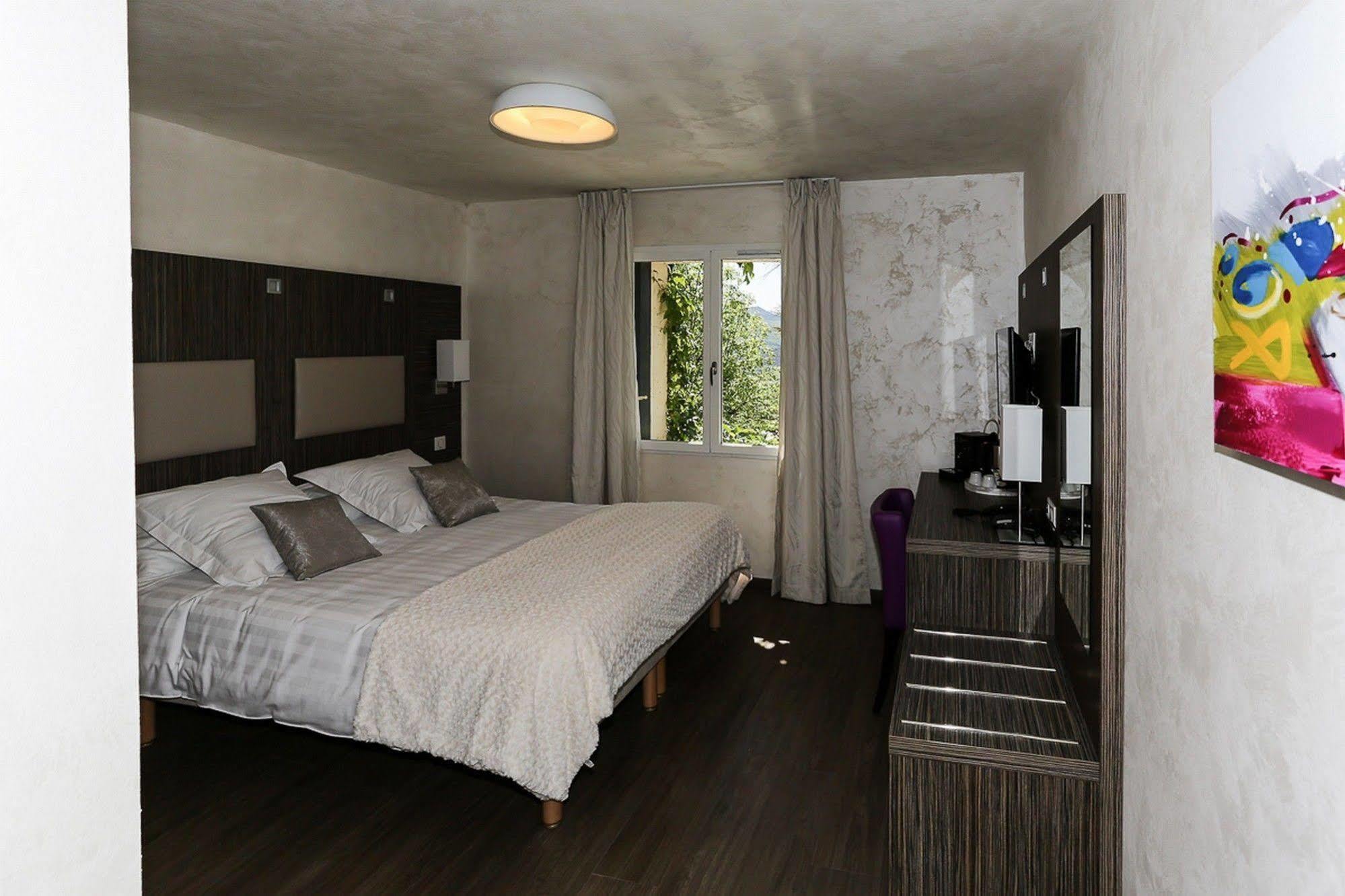 Les Olivades Hotel Гап Екстериор снимка